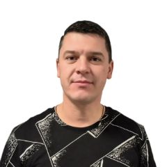 Петров Денис